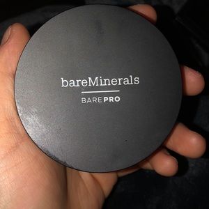 Bare minerals powder foundation